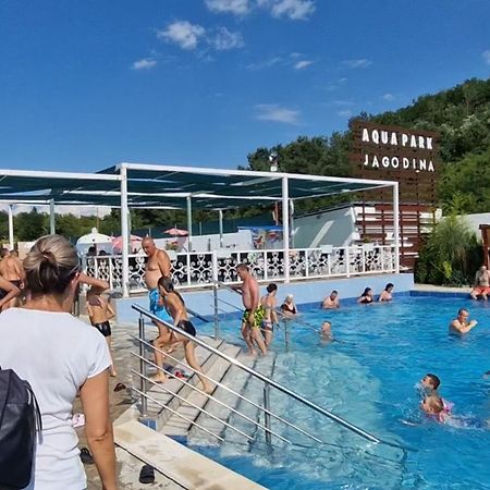Royalwings Apartman Jagodina Εξωτερικό φωτογραφία